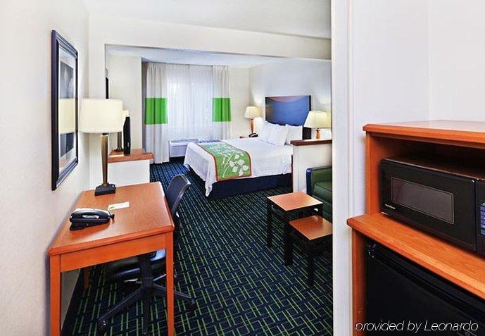 Fairfield Inn & Suites Lubbock Rom bilde